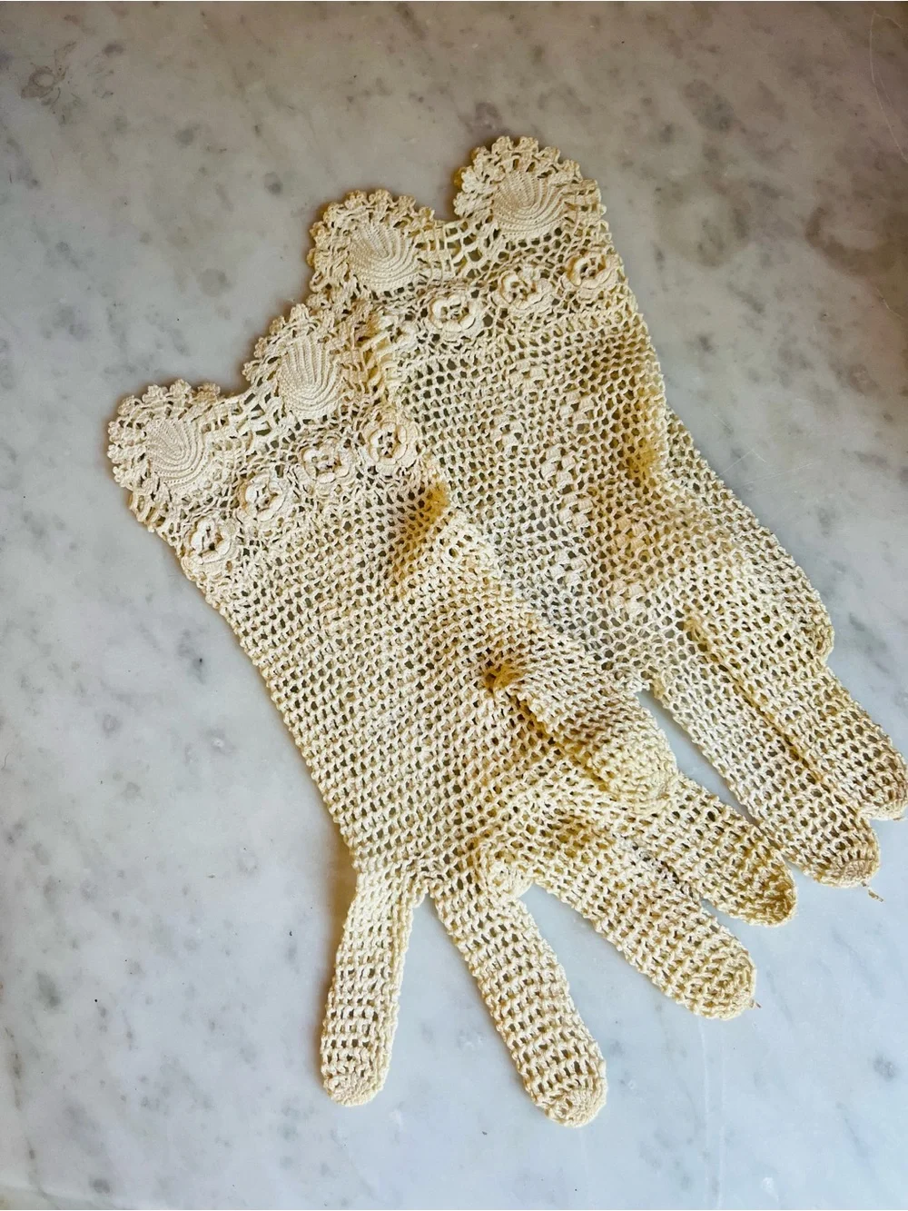 Antique 1920s Edwardian Hand Crochet Mesh Garden Tea Wedding Gloves